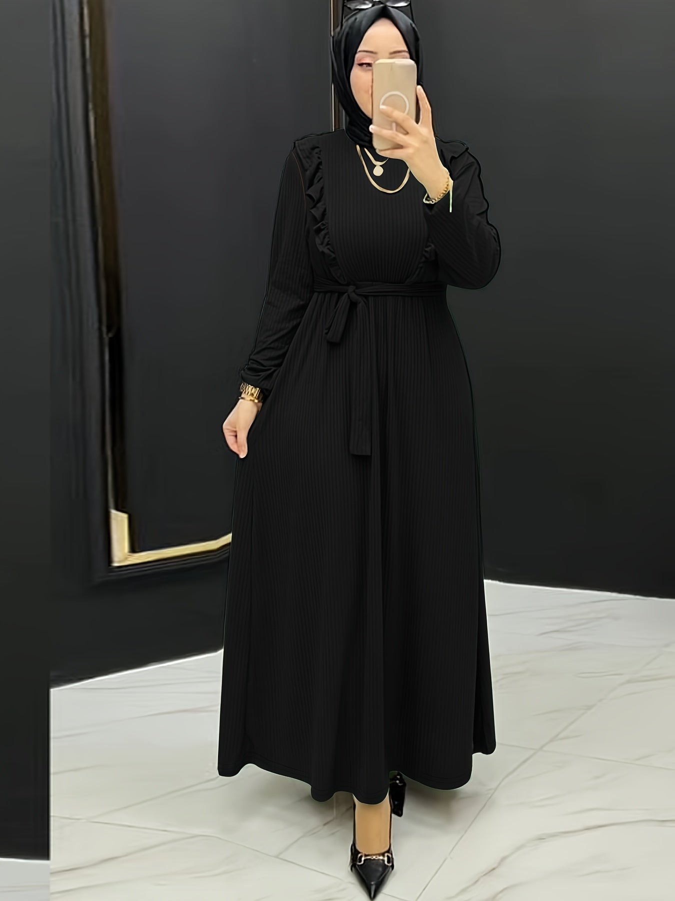 Elegant Solid Color Maxi Dress for Women - Polyester & Spandex Blend, Machine Washable, Belt Detail, Perfect for All Seasons