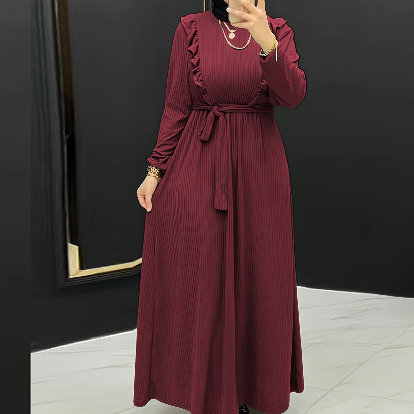 Elegant Solid Color Maxi Dress for Women - Polyester & Spandex Blend, Machine Washable, Belt Detail, Perfect for All Seasons