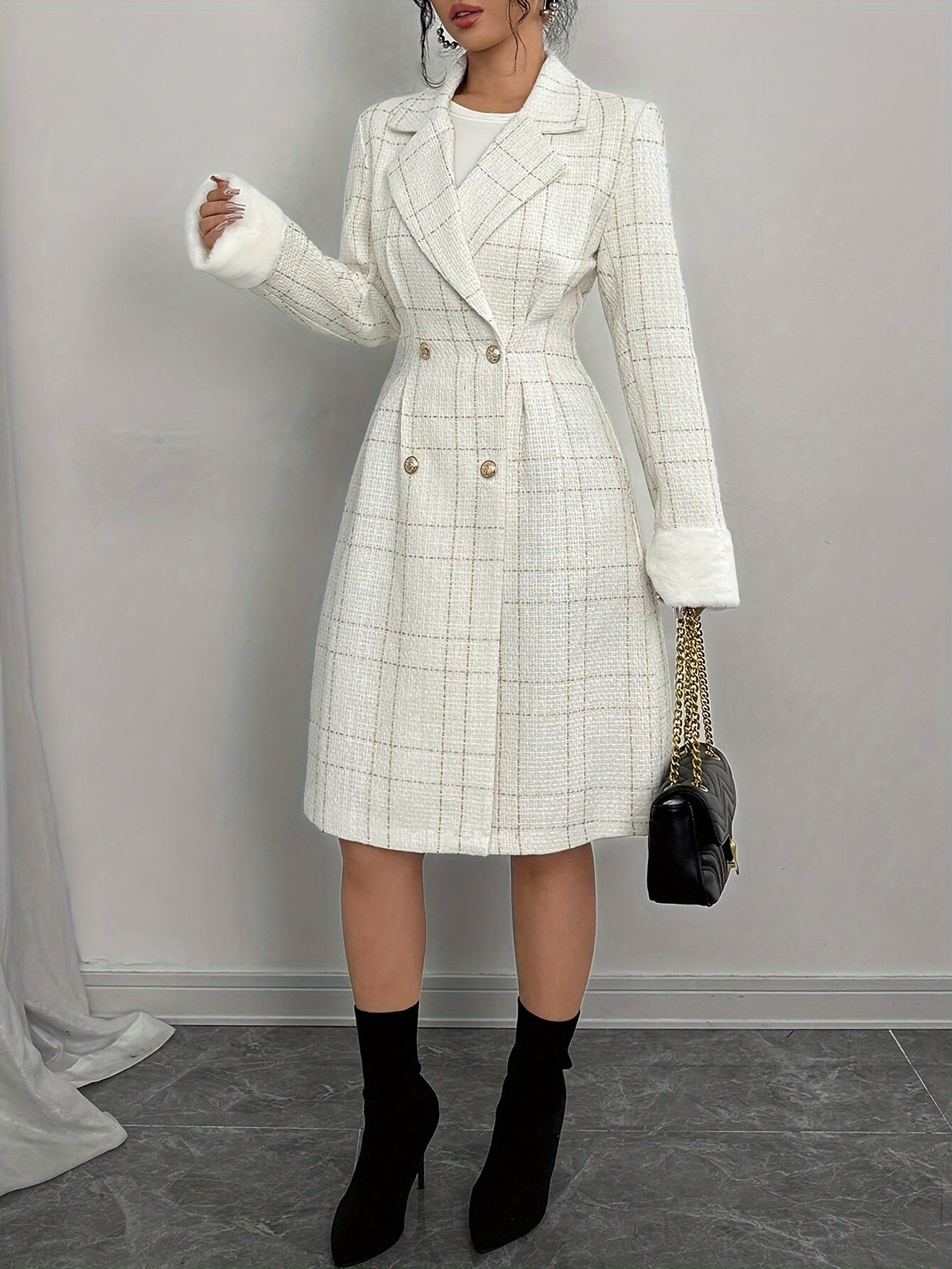 Chic Comfort, Elegant Double-Breasted Plaid Coat