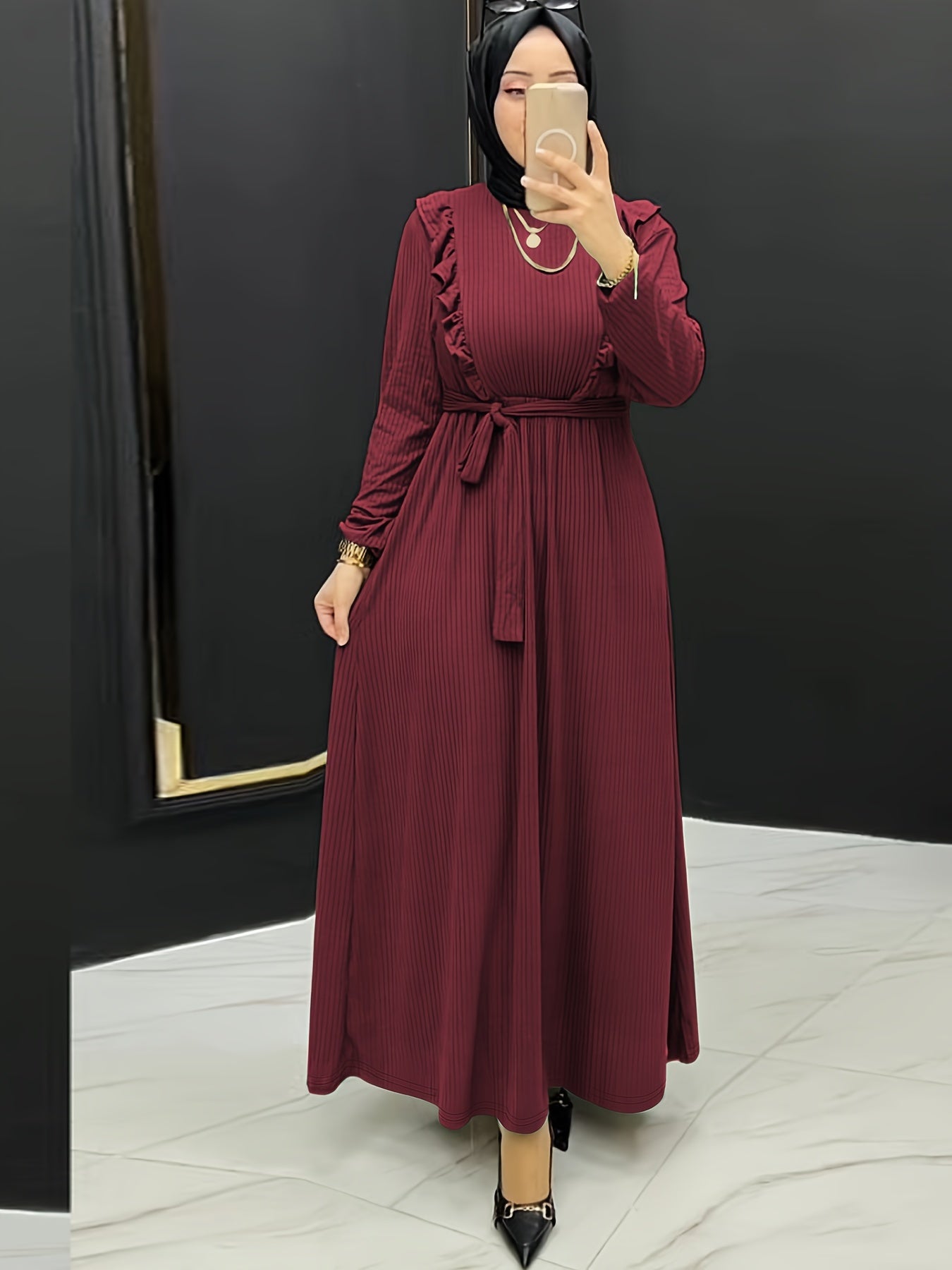 Elegant Solid Color Maxi Dress for Women - Polyester & Spandex Blend, Machine Washable, Belt Detail, Perfect for All Seasons